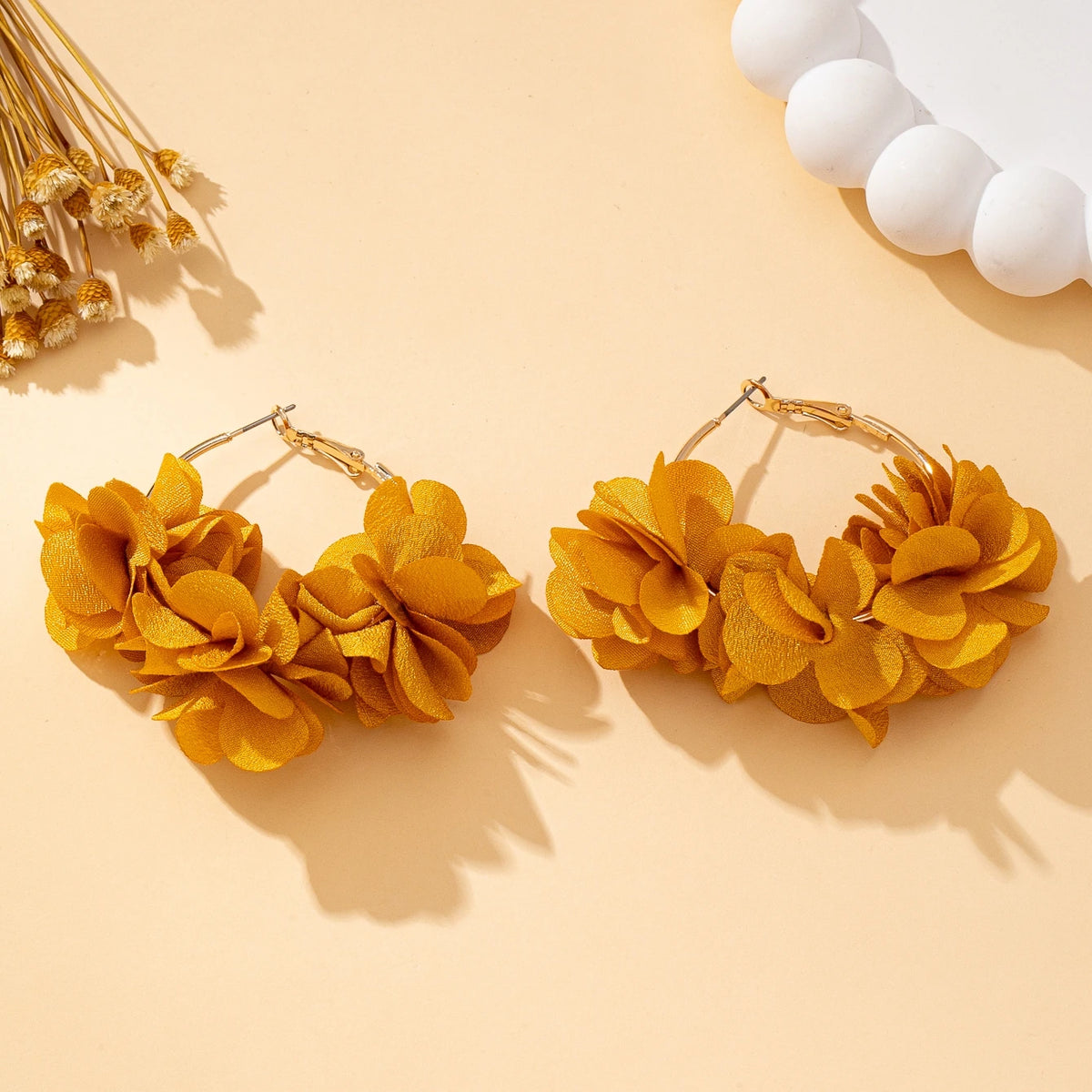 Floral Fabric Hoop Earrings – Effortlessly Cute & Ready for Anything 🌸