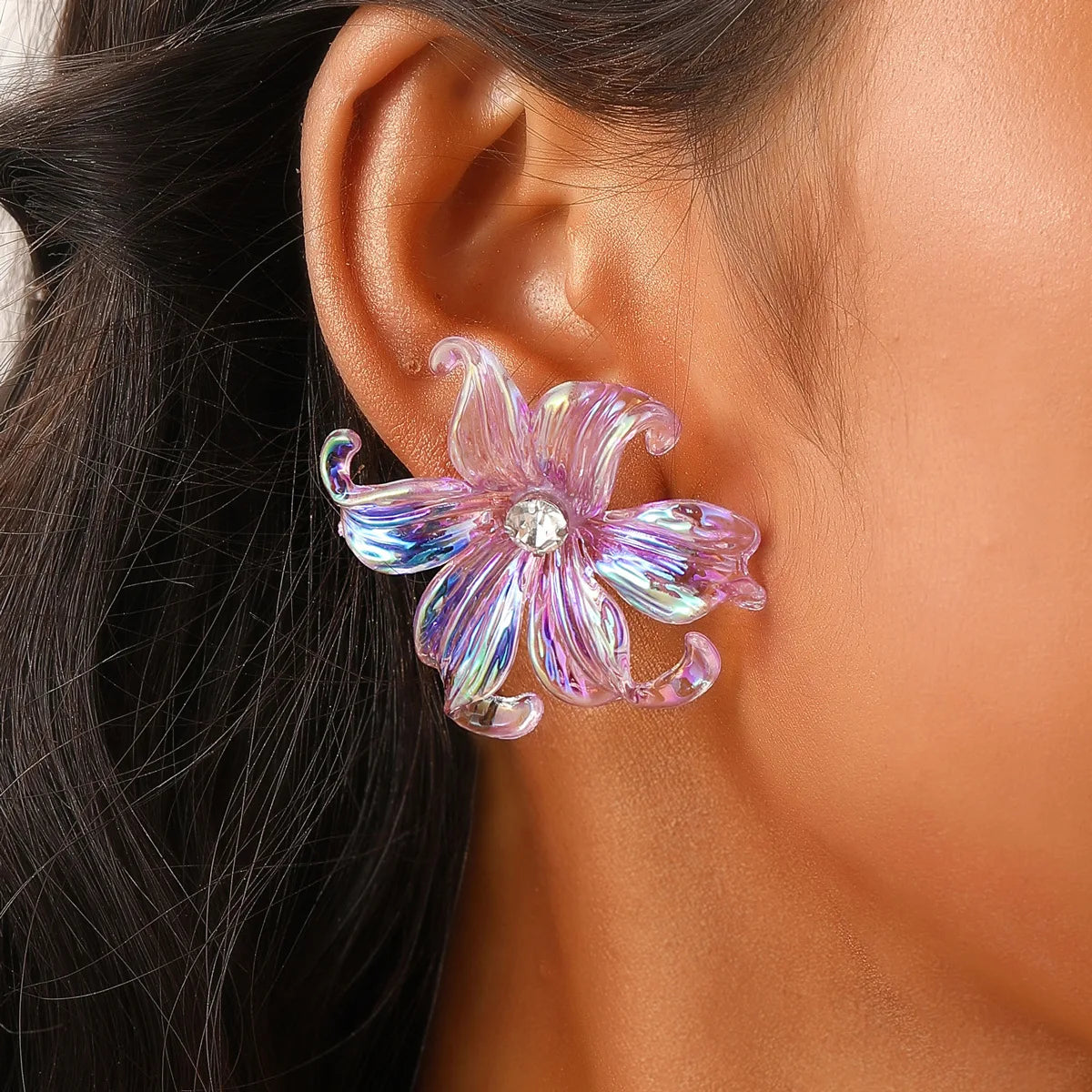 Retro Peacock Flower Stud Earrings Women's Fashion Trend Accessories Exquisite Earrings with Luxurious Sophistication