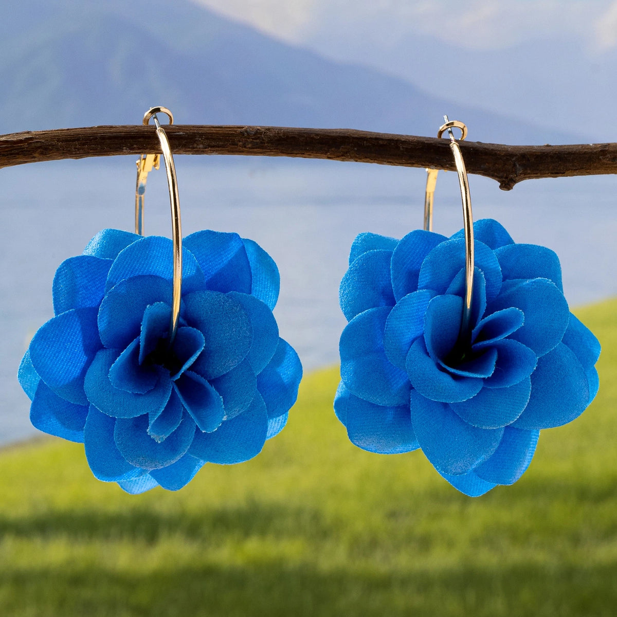 3D Fabric Flower Hoop Earrings — Cute, Romantic & Always On-Trend 🌸