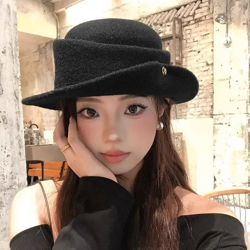 The Coziest Chic Dome Hat — Rolled Brim Woolen Felt for Fall & Winter