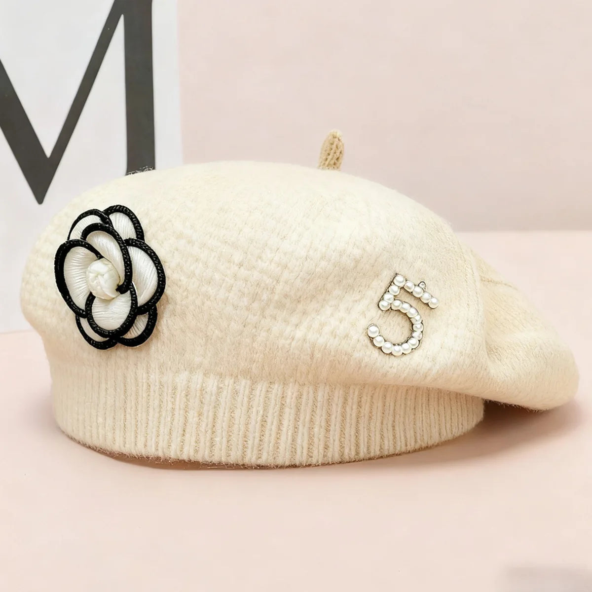 Elegant Knitted Flower Pearl Beret