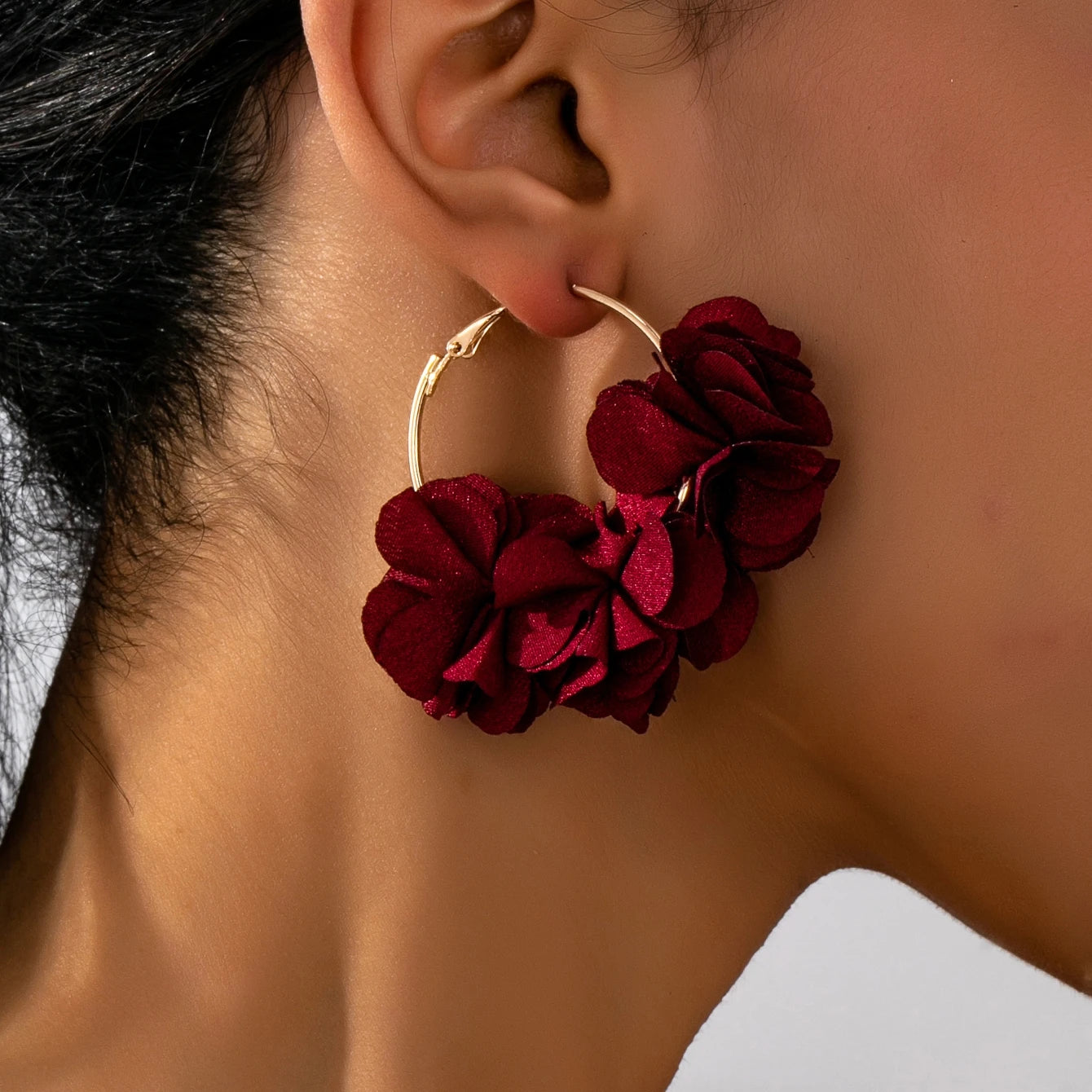 Floral Fabric Hoop Earrings – Effortlessly Cute & Ready for Anything 🌸