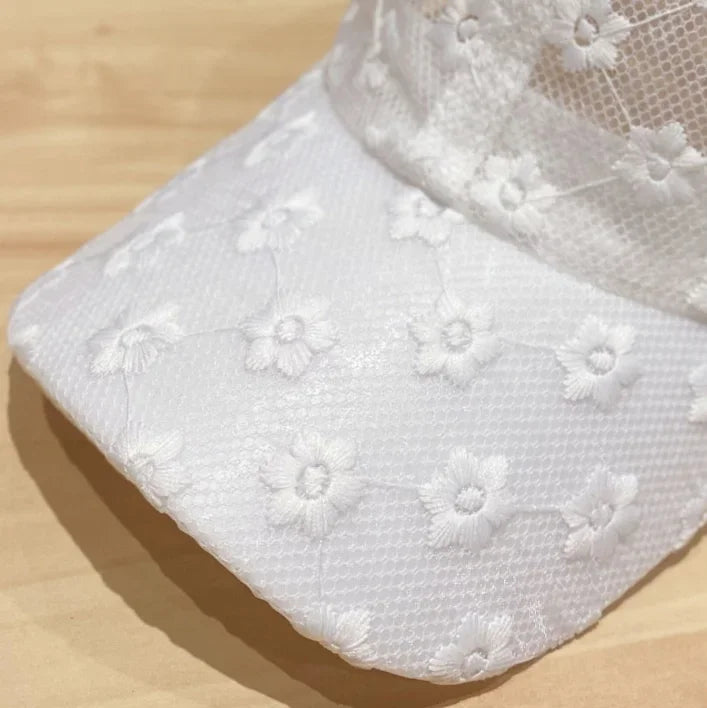 Summer Lace Mesh Baseball Cap – Breathable Cotton, Sun Protection & Giving Effortless Outdoor It-Girl Energy ☀️🌸
