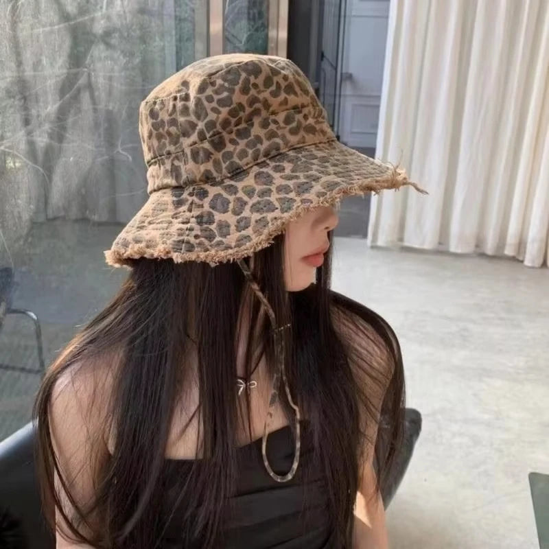 Leopard print fisherman hat with large eaves for spring and summer, suitable for men and women, providing sun protection