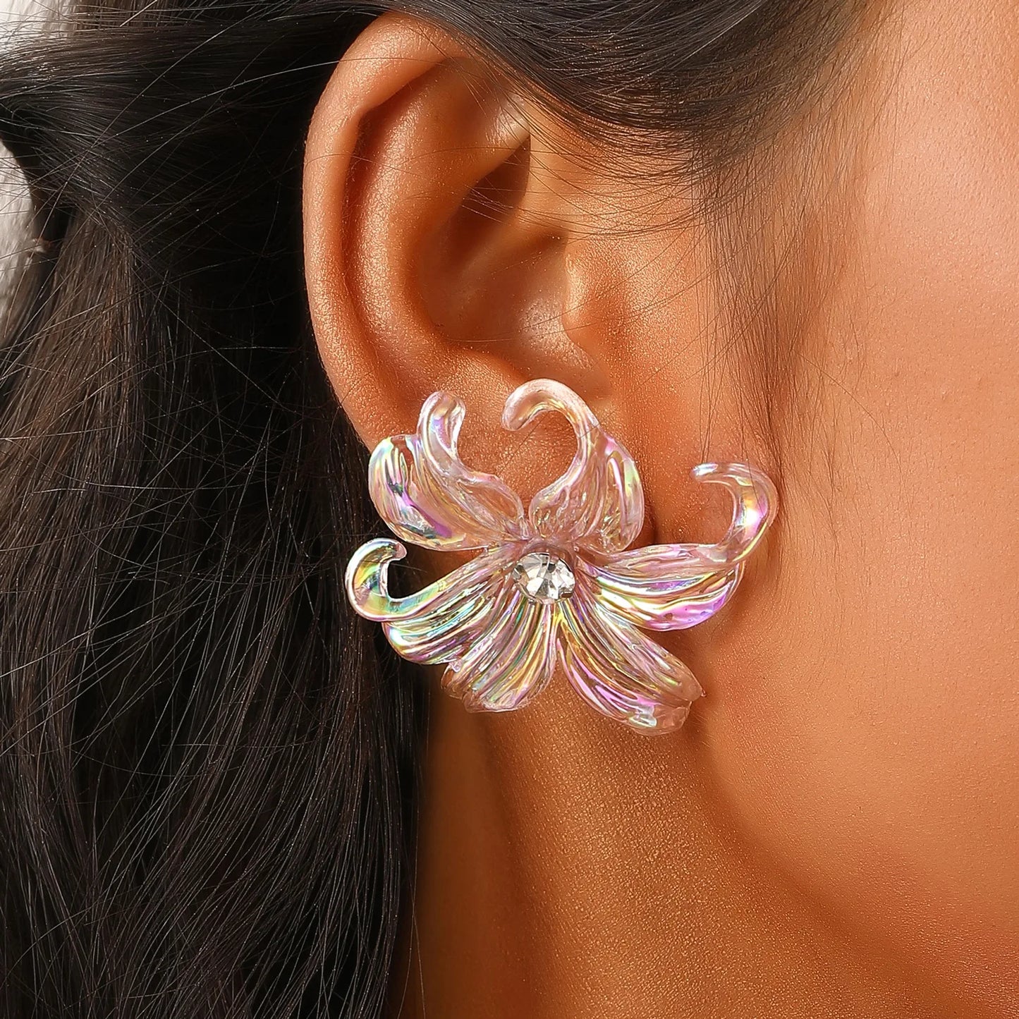 Retro Peacock Flower Stud Earrings Women's Fashion Trend Accessories Exquisite Earrings with Luxurious Sophistication