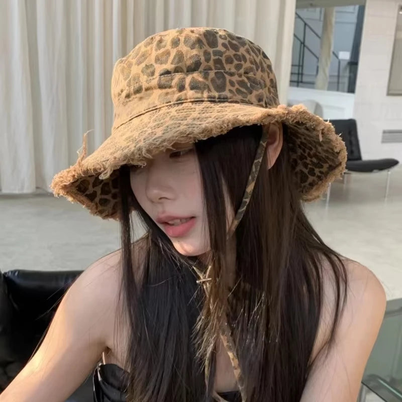 Leopard print fisherman hat with large eaves for spring and summer, suitable for men and women, providing sun protection